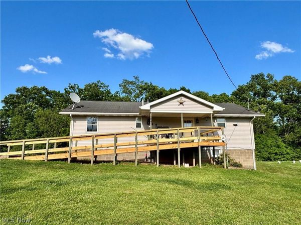 104 Woodcrest Lane , Marietta, OH 45750