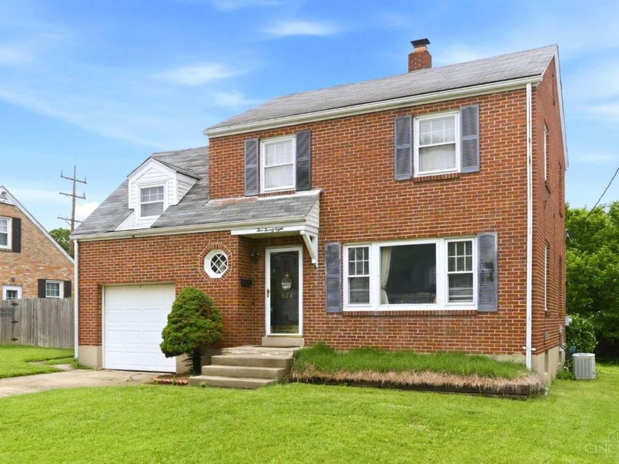 528 Sharon Lane, Hamilton, OH 45013 Photo 2