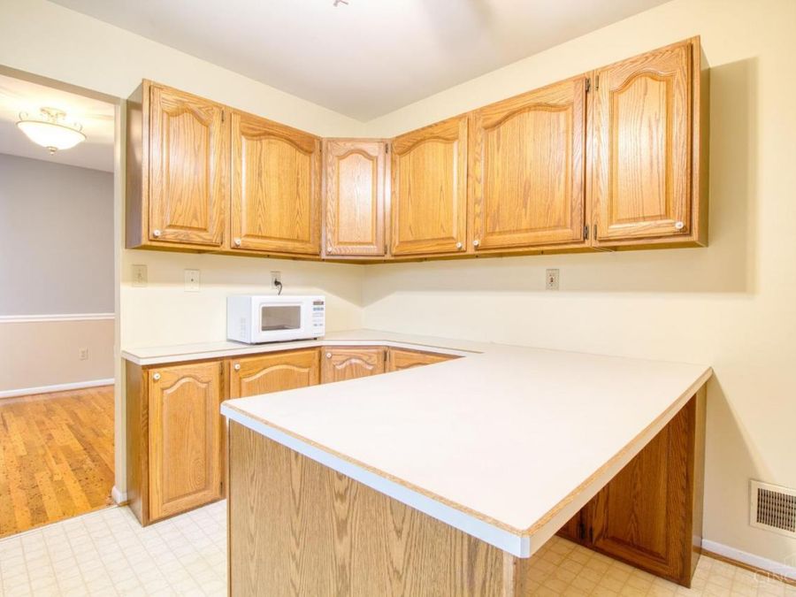 1667 Clemson Circle, Cincinnati, OH 45255 Photo 11