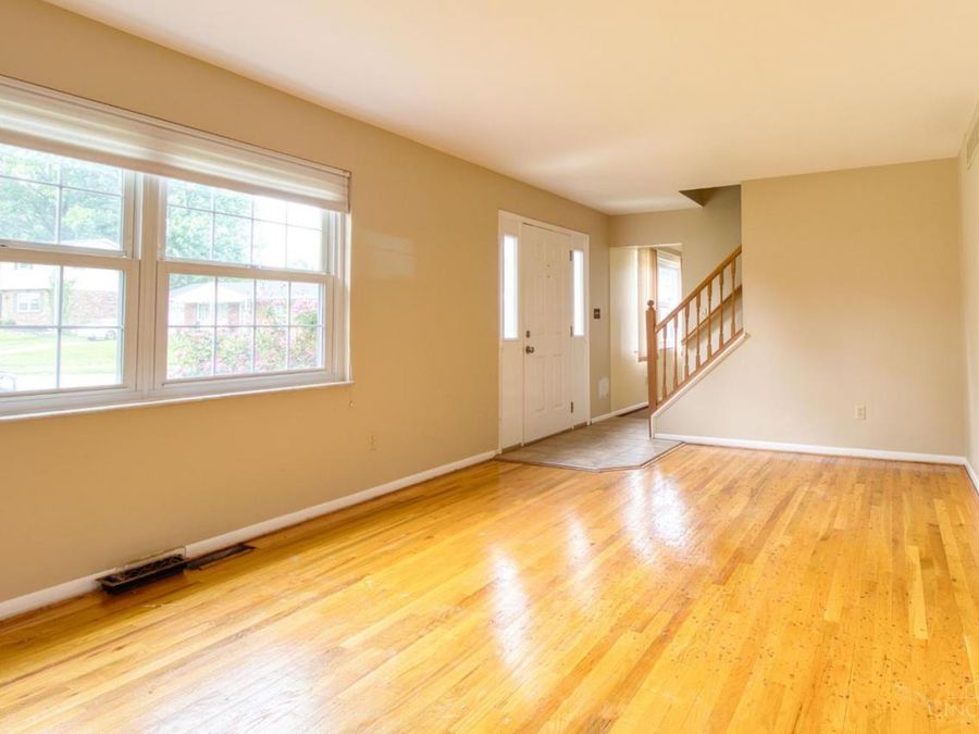 1667 Clemson Circle, Cincinnati, OH 45255 Photo 4