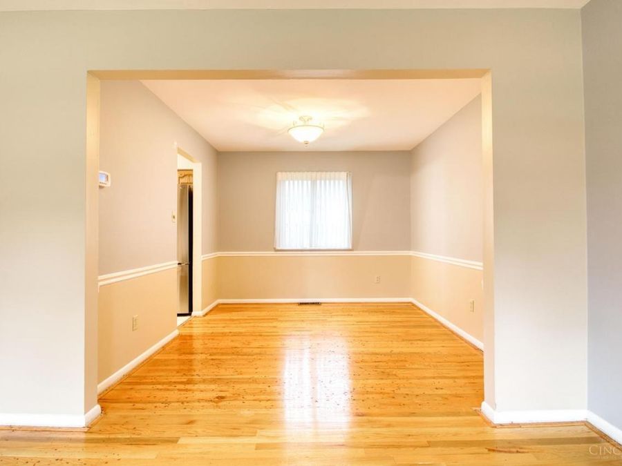 1667 Clemson Circle, Cincinnati, OH 45255 Photo 6
