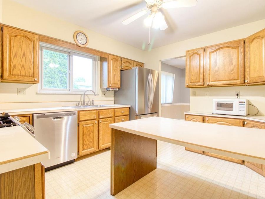 1667 Clemson Circle, Cincinnati, OH 45255 Photo 9