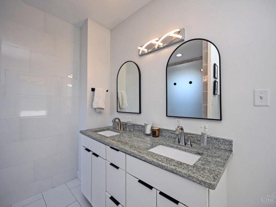 2208 St James Avenue, Cincinnati, OH 45206 Photo 24