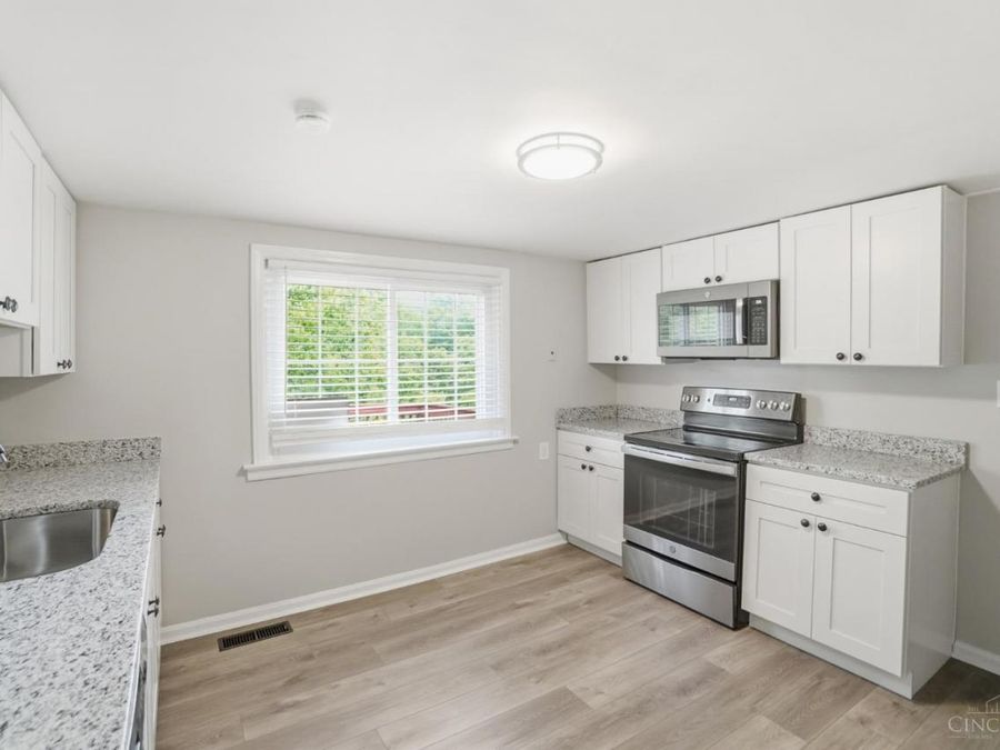 9808 Daly Road, Springfield Township, OH 45231 Photo 10