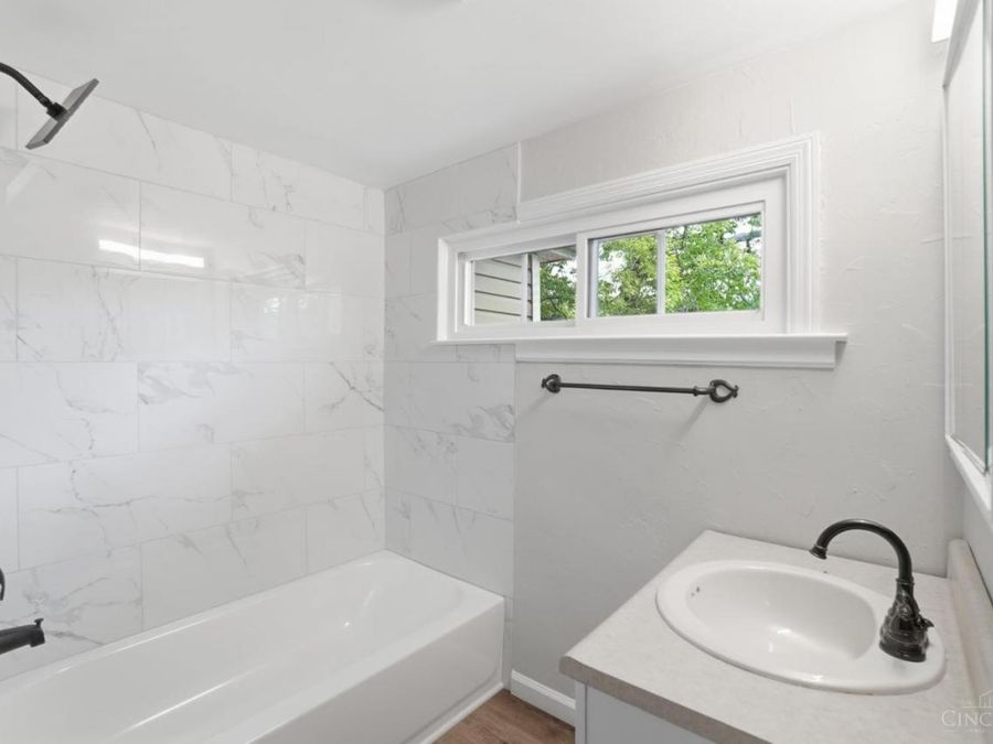 9808 Daly Road, Springfield Township, OH 45231 Photo 17