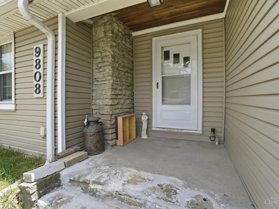 9808 Daly Road, Springfield Township, OH 45231 Photo 3