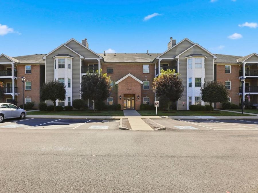 4341 Regency Ridge Court, Unit 304, Green Township, OH 45248 Photo 1