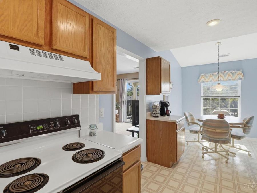 4341 Regency Ridge Court, Unit 304, Green Township, OH 45248 Photo 10