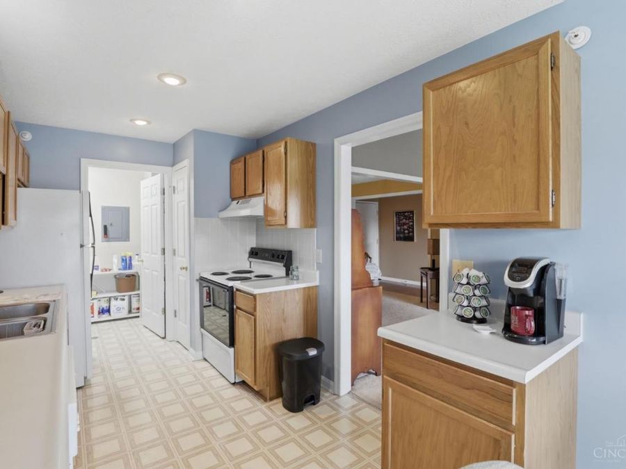 4341 Regency Ridge Court, Unit 304, Green Township, OH 45248 Photo 12