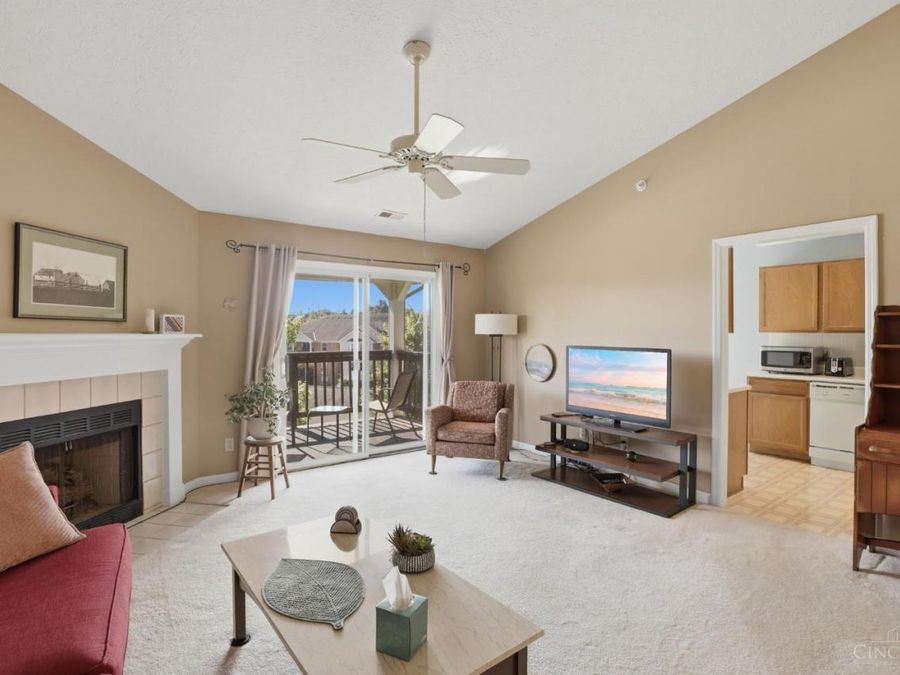 4341 Regency Ridge Court, Unit 304, Green Township, OH 45248 Photo 6