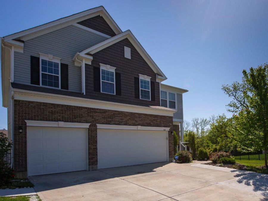 468 Dorothy Lane, Springdale, OH 45246 Photo 2