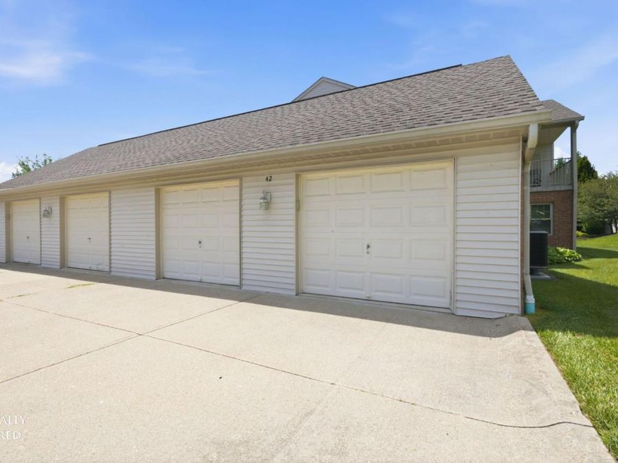 10506 West Road, Unit 42, Harrison, OH 45030 Photo 3