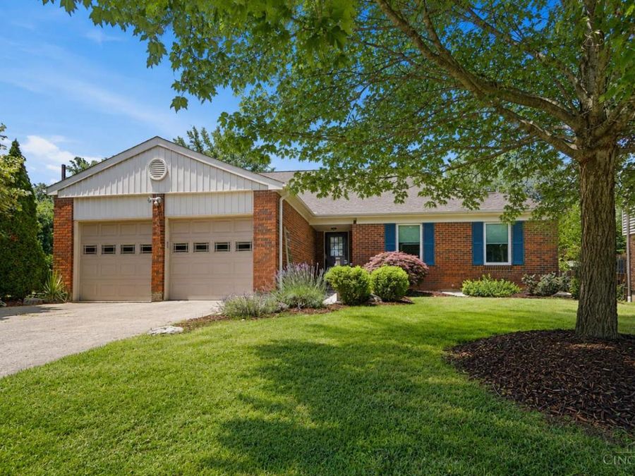 619 Genenbill Drive, Delhi Township, OH 45238 Photo 2