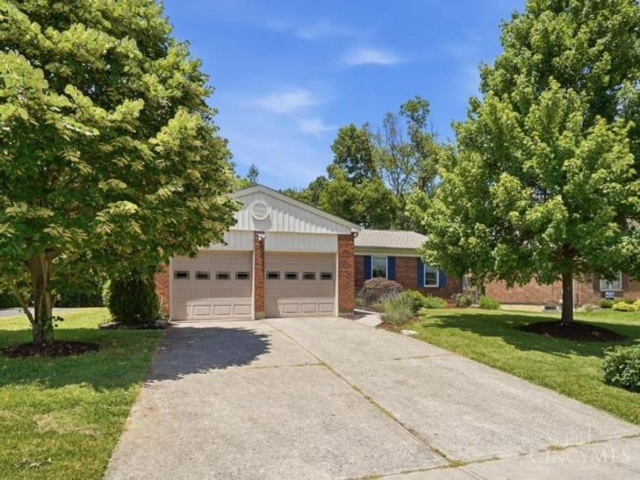 619 Genenbill Drive, Delhi Township, OH 45238 Photo 3