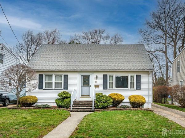 32 Sheridan Avenue , Metuchen, NJ 08840