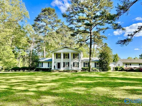 7615 Steele Station Road, Gadsden, AL 35906