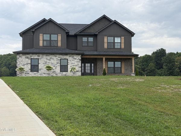 531 Larkins Farm Drive, Jonesborough, TN 37659