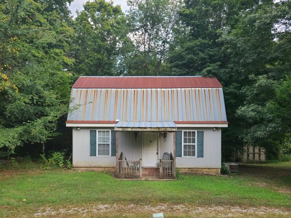 477 Leatherwood Lake Rd , Stewart, TN 37175