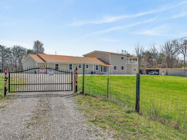 1410 College St , Spencer, TN 38585
