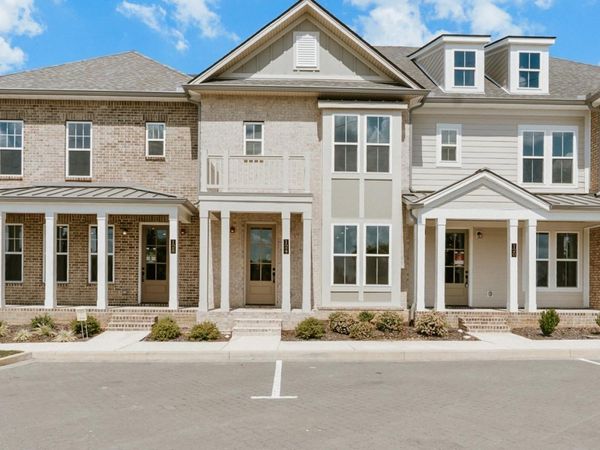 124 Nearwater Place , Hendersonville, TN 37075