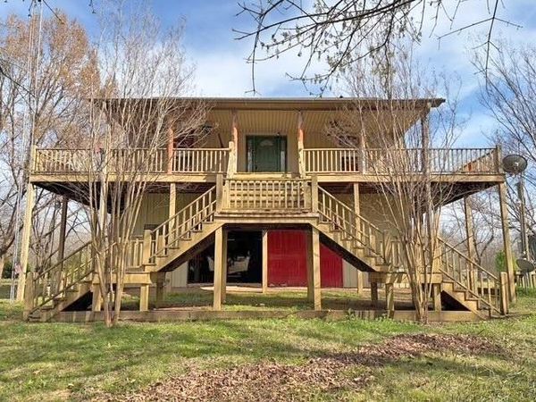 80 TOWBOAT LN , Adamsville, TN 38310