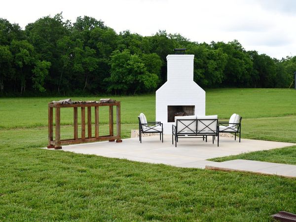 832 Longview Rd , Shelbyville, TN 37160
