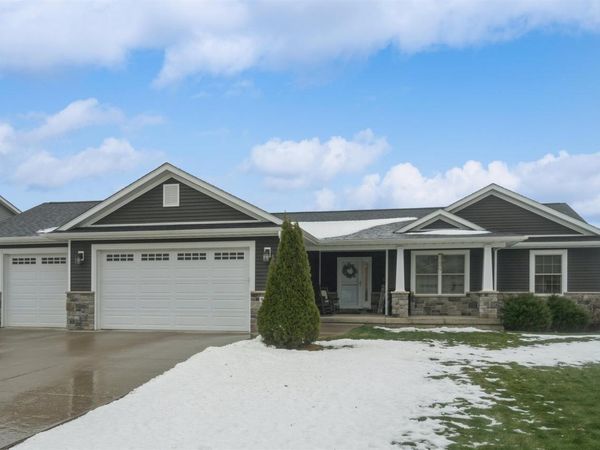908 14th Street, Rapids City, IL 61278