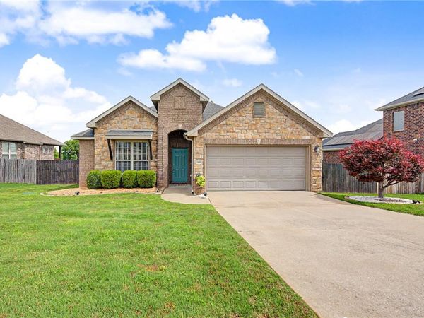 1416 Gooseneck Lane , Cave Springs, AR 72718