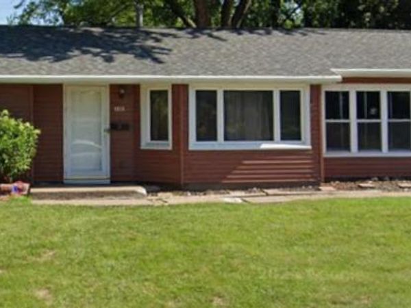 1414 Central Avenue, Bettendorf, IA 52722
