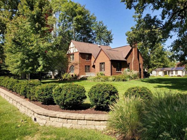 1421 42nd Avenue, Rock Island, IL 61201