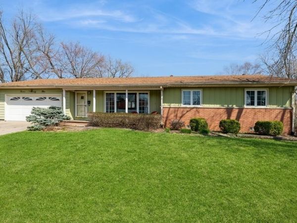 1225 3rd Street W, Milan, IL 61264