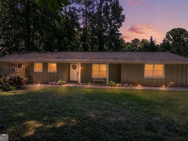 1117 Mandalay Court SW, Lilburn, GA 30047