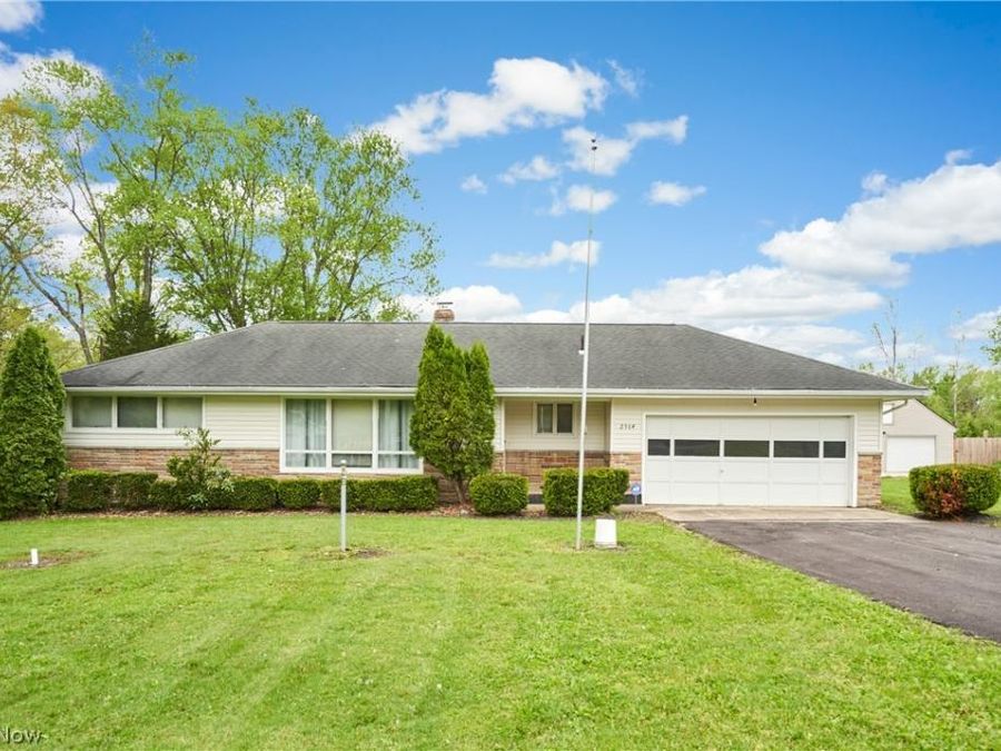 2964 Harris Avenue , Norton, OH 44203 Photo 1