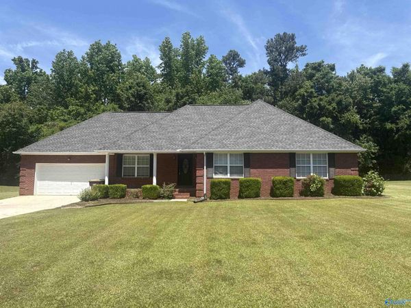 26517 Lydia Joe Drive, Athens, AL 35613