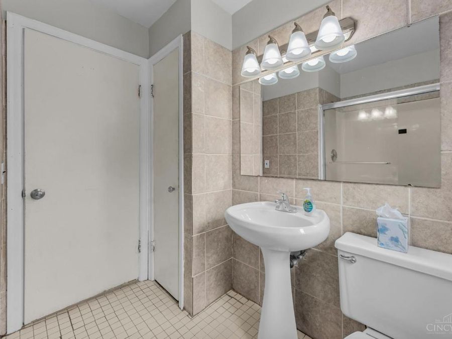 629 Maple Road, Reading, OH 45215 Photo 32