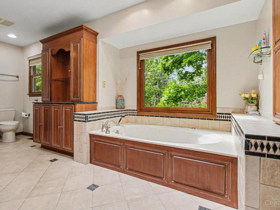 11411 Terwilligers Ridge Court, Symmes Township, OH 45249 Photo 17
