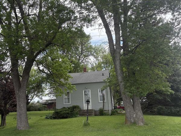 2304 Lawler Street, Emmetsburg, IA 50536