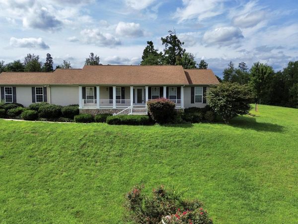 146 Hunters Walk , Dayton, TN 37321