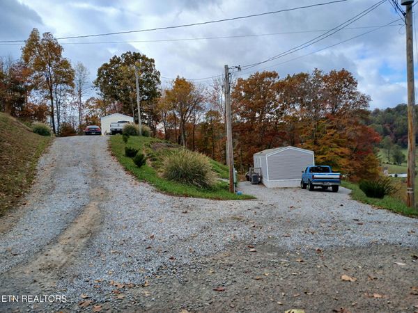 104 Metcalf Lane, Tazewell, TN 37879