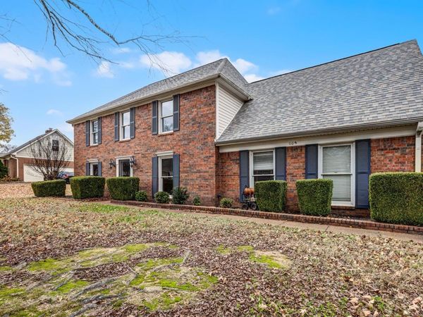 1105 WINROSE DR, Collierville, TN 38017