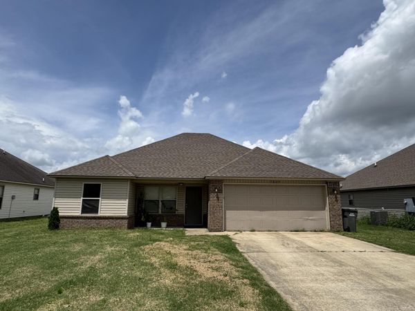 3809 Remington Drive, Jonesboro, AR 72404