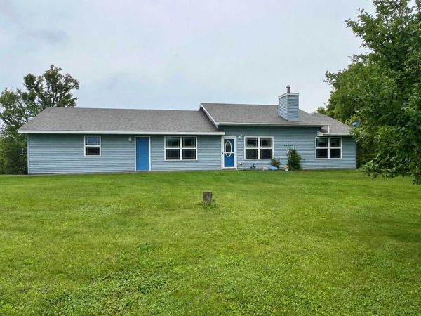 27458 590th Street , Mantorville, MN 55955