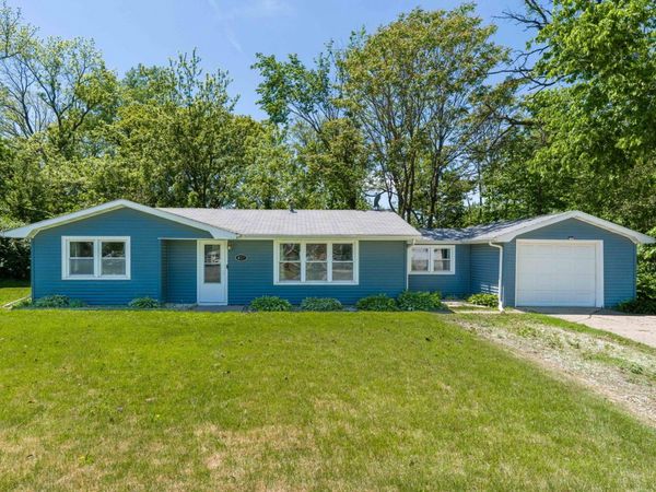 427 14th Avenue, Silvis, IL 61282