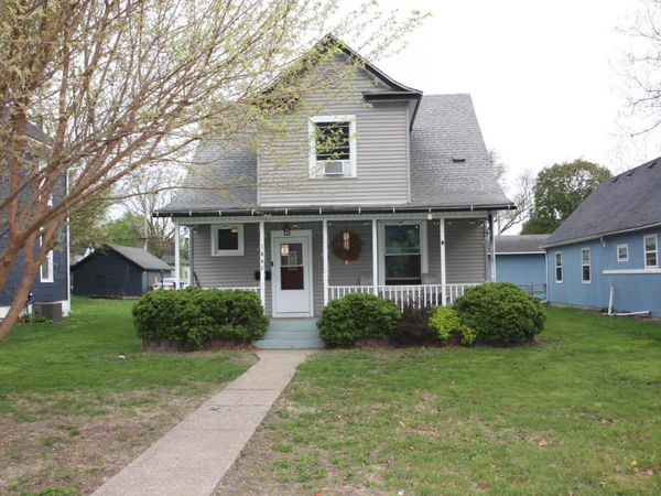 1442 W High Street, Davenport, IA 52804