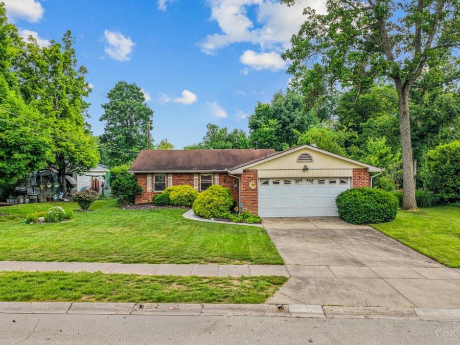 741 Stuart Lane, Union Township, OH 45245 Photo 2