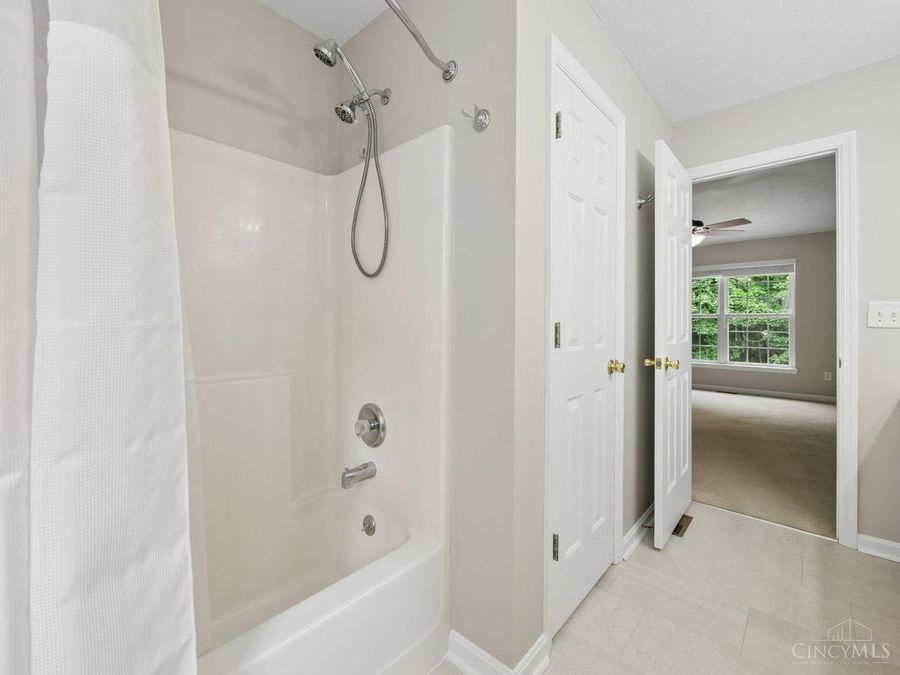 300 Sackett Drive, Monroe, OH 45050 Photo 28