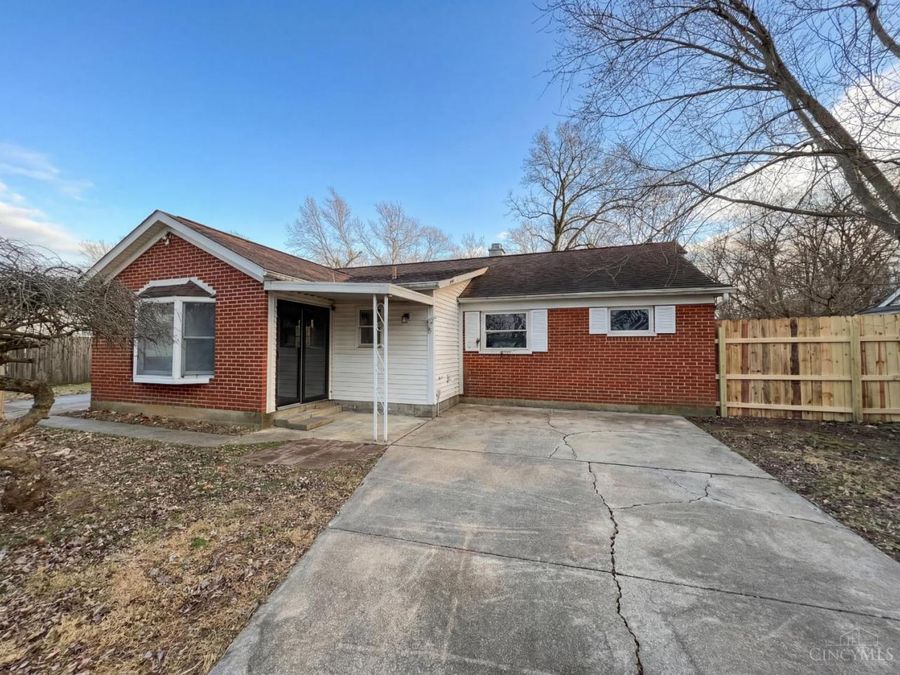 210 Littlebrook Drive, Fairfield, OH 45014 Photo 5