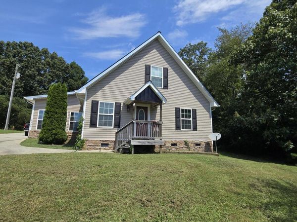 2049 Highway 322 E , Sweetwater, TN 37874