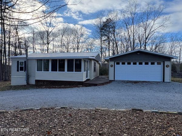 222 Pickett Line Rd, Jamestown, TN 38556