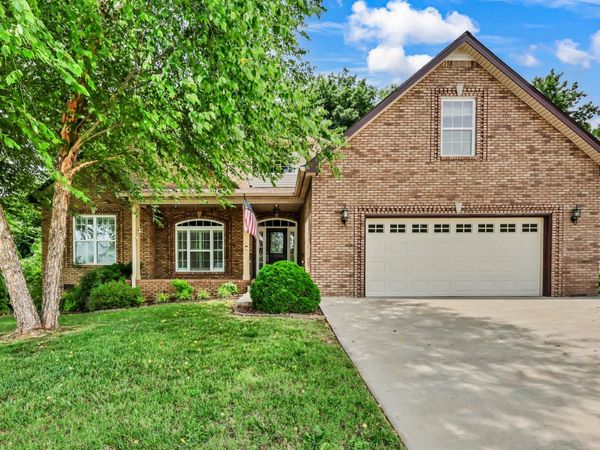 1790 Patricia Dr , Clarksville, TN 37040